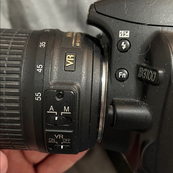 Nikon Black DSLR 3100 with DX SWM Aspherical Versatile Lens - Picture 3 of 4